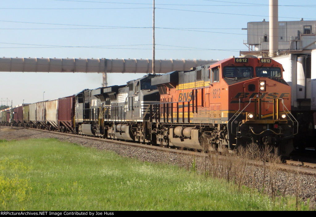 BNSF 6812 West